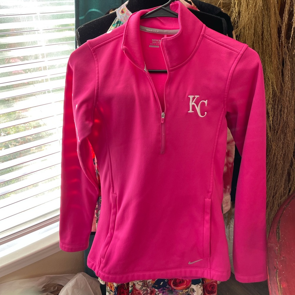 Nike Dri Fit Athletic long Sleeve - KC